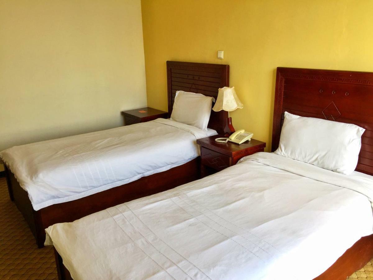 Top Ten Hotel Addis Ababa Exterior foto